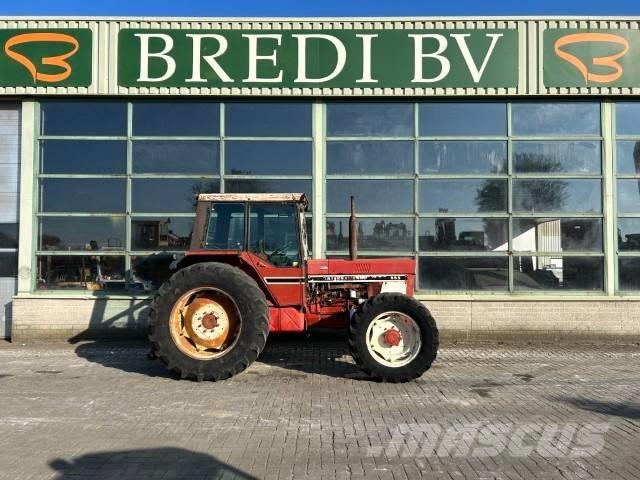International 955 A Tracteur
