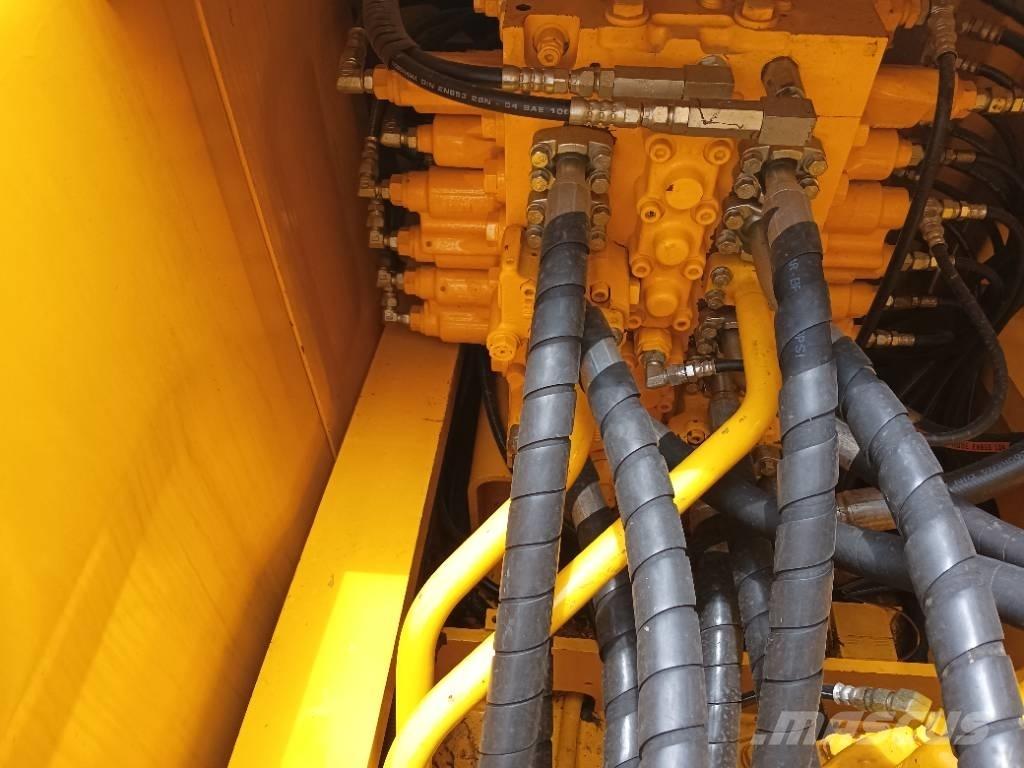 Komatsu PC 220-8 Pelle sur chenilles