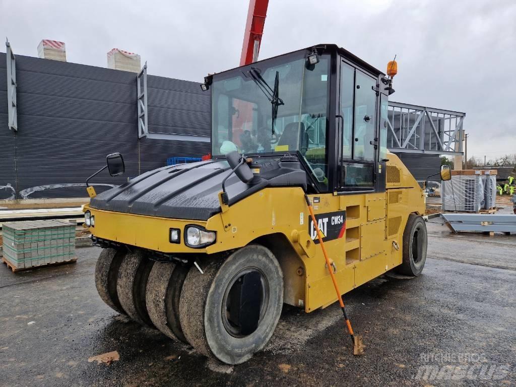 CAT CW34 Rouleaux à pneumatiques
