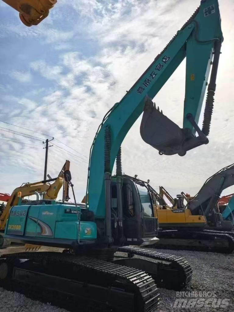Kobelco SK 200 Pelle sur chenilles
