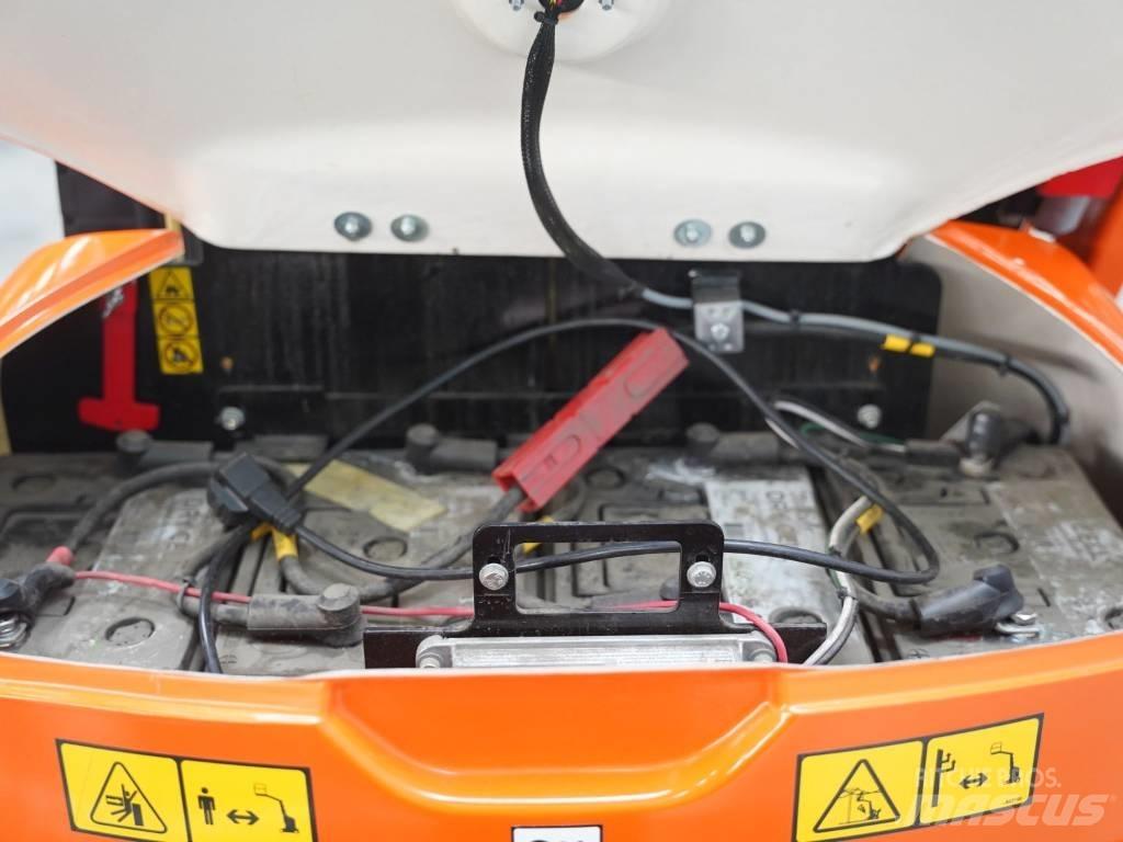JLG Toucan 8 E Mât vertical