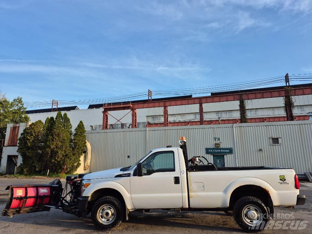 Ford F 250 Autre fourgon / utilitaire