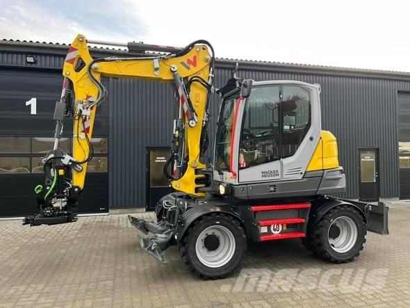 Wacker EW 100 Pelle sur pneus