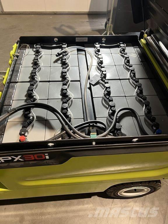  ACTIE - CLARK EPX30i Chariots élévateurs électriques