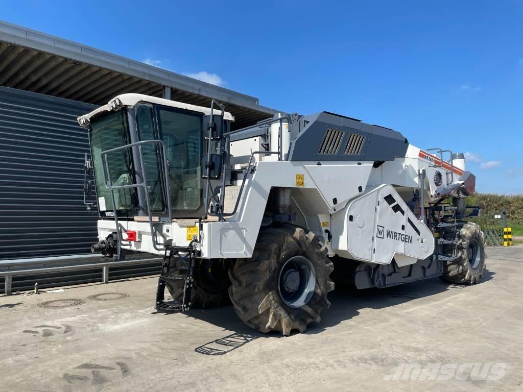 Wirtgen WR 240I Recycleur bitume