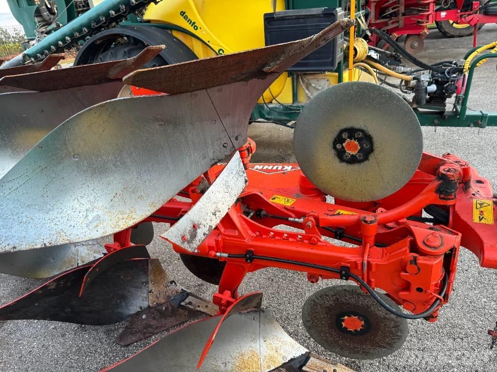 Kuhn Vari-Master 123 Charrue réversible