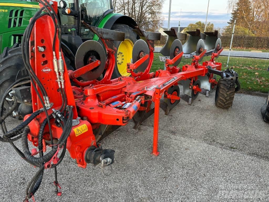 Kuhn Vari-Master 123 Charrue réversible