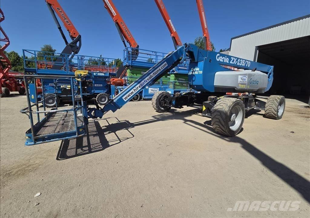 Genie ZX 135/70 Nacelles articulées