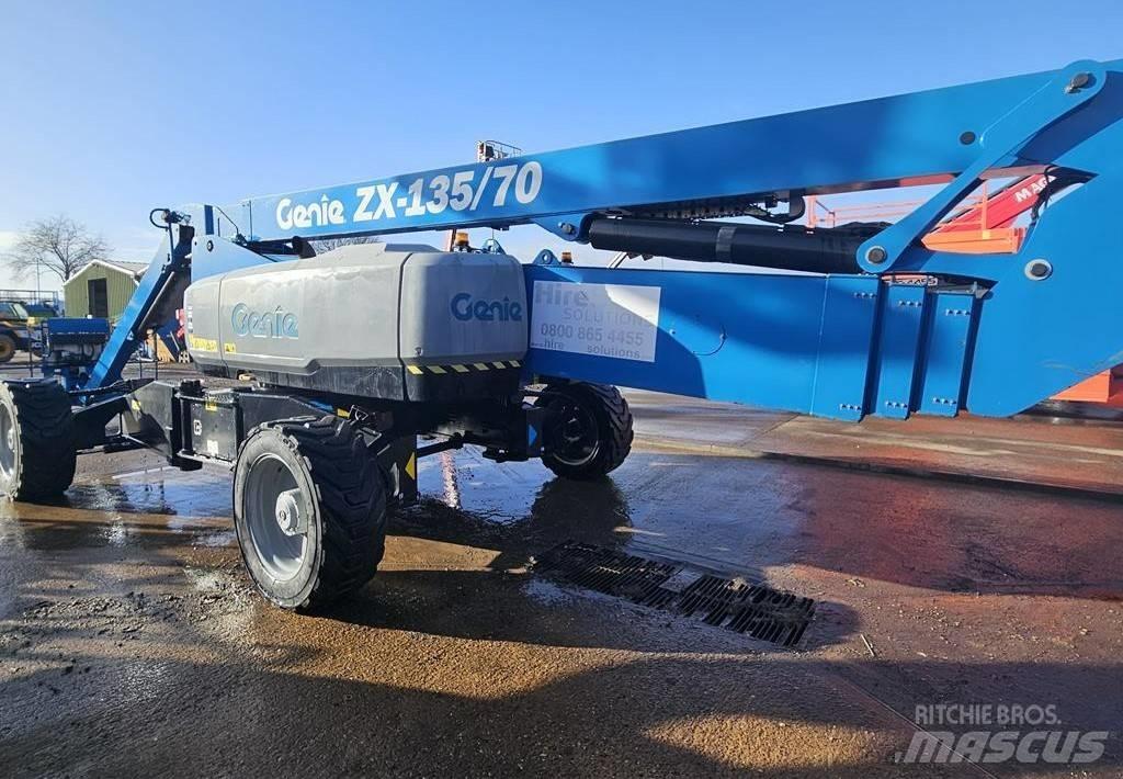 Genie ZX 135/70 Nacelles articulées