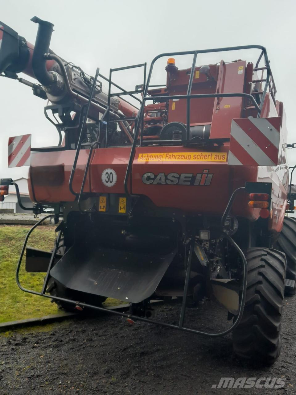 Case IH 7150 AF Moissonneuse batteuse