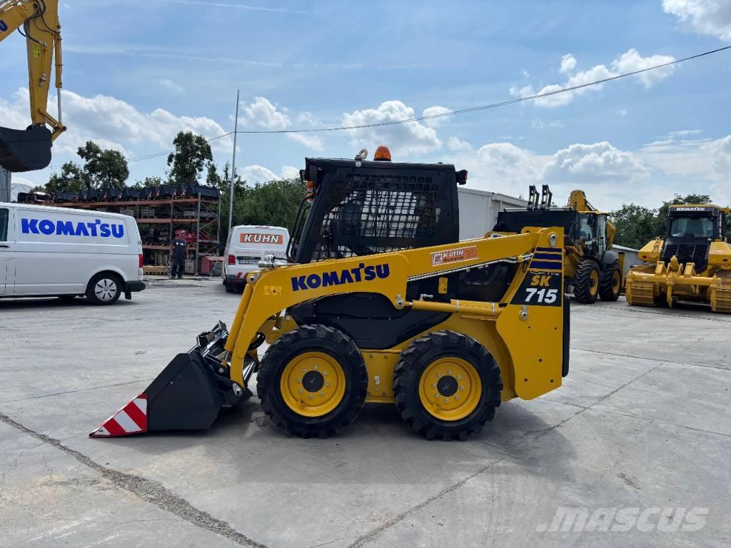 Komatsu SK 715-8 Chargeuse compacte