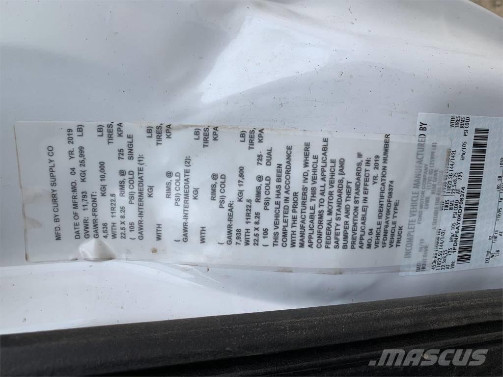 Ford F 650 XL SD Camion citerne à eau