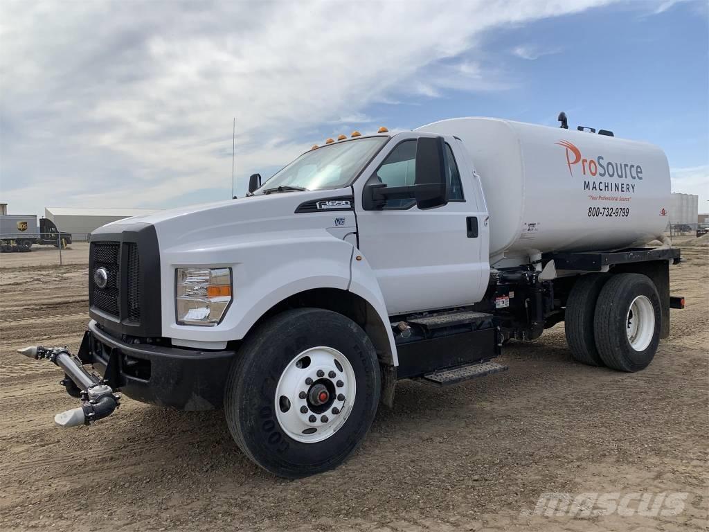 Ford F 650 XL SD Camion citerne à eau