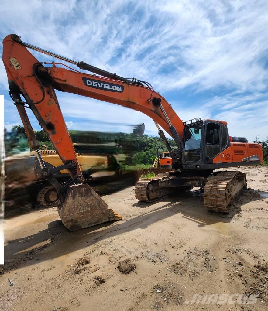 Doosan DX 380 LC-3 Pelle sur chenilles