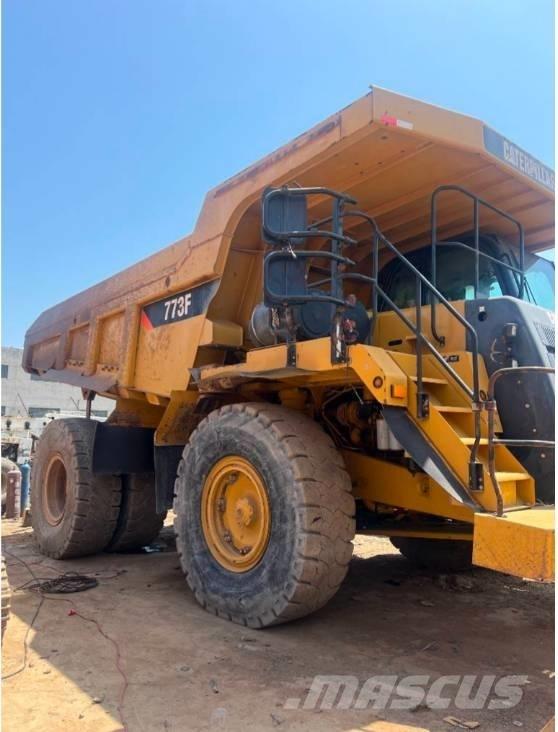 CAT 773 E Tombereau rigide