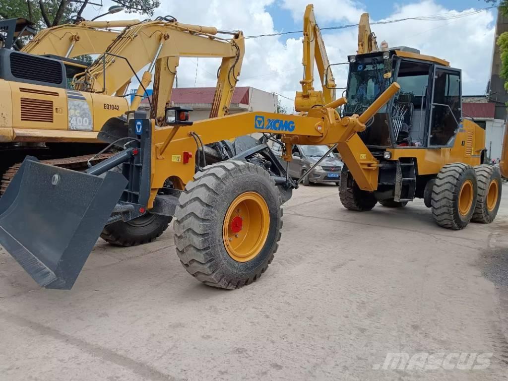 XCMG GR 2153 Niveleuse