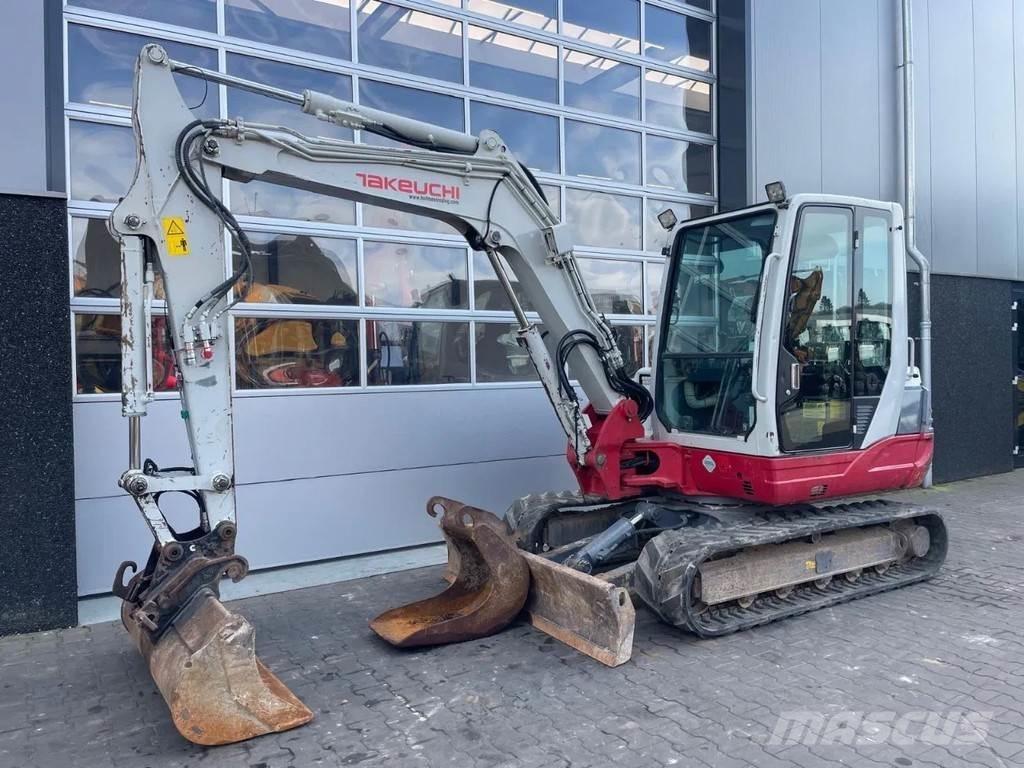 Takeuchi TB250 Mini pelle < 7t