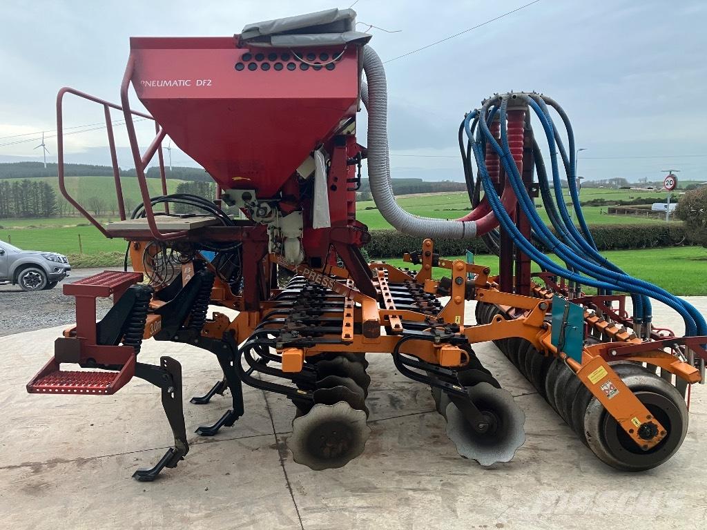 Simba ST 3.0 Xpress Déchaumeur, cultivateur