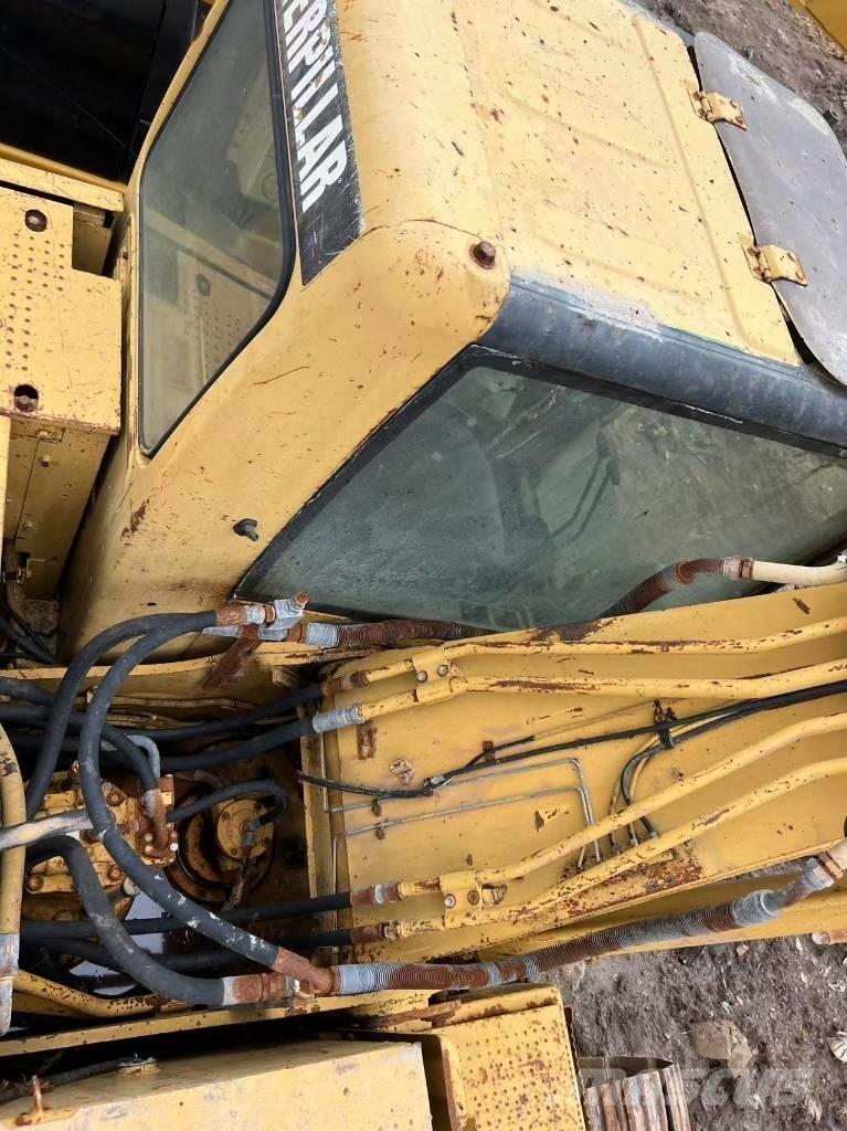 CAT 320 C Pelle sur chenilles