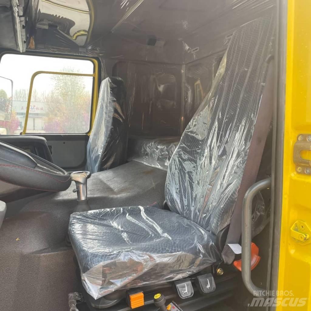 Howo 371 8x4 Camion benne