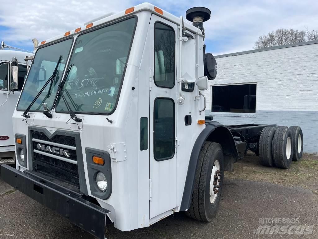 Mack LEU613 Châssis cabine