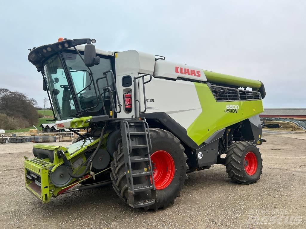 CLAAS Lexion 6800 Moissonneuse batteuse