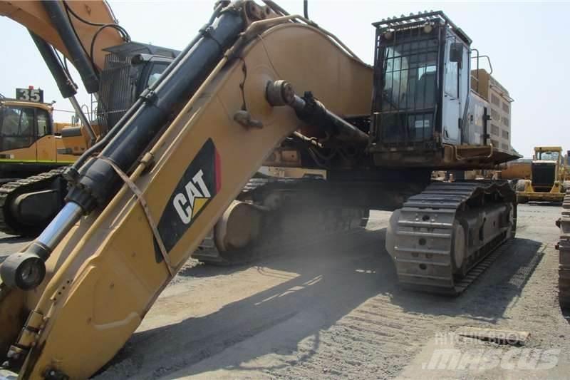 CAT 390FL Mini pelle < 7t