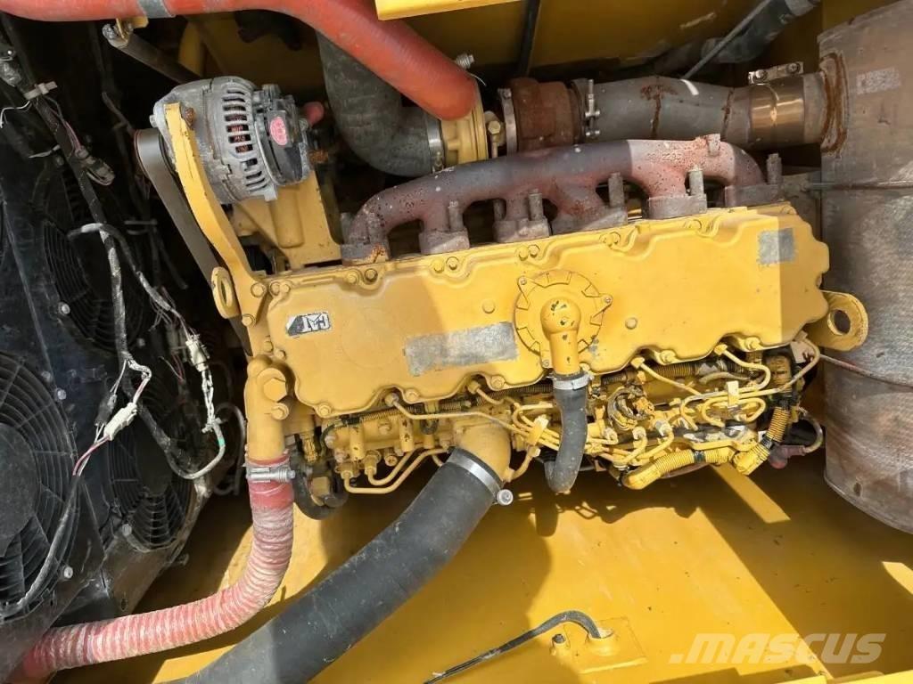 CAT 330GC Pelle sur chenilles