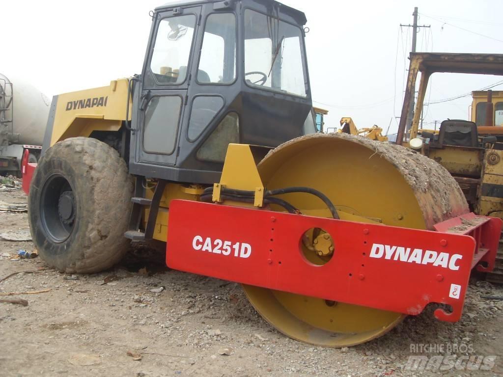 Dynapac CA 251 D Rouleaux monocylindre