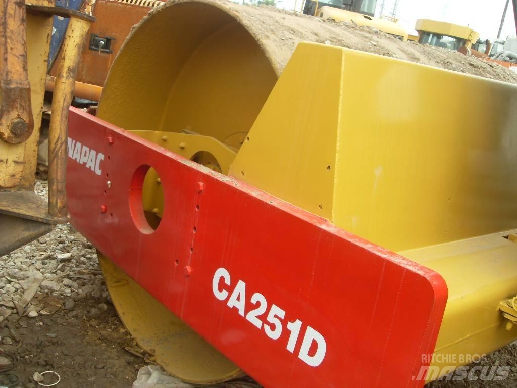 Dynapac CA 251 D Rouleaux monocylindre