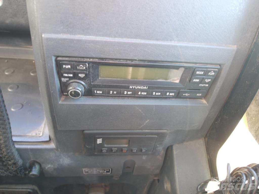 Hyundai R 160 W-9A Pelle sur pneus