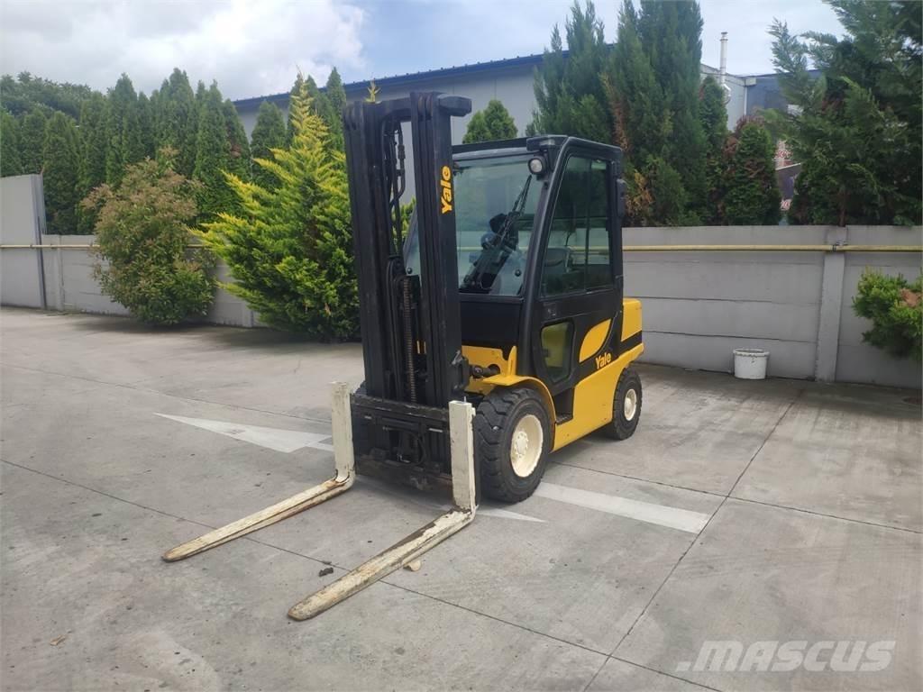 Yale GDP30VX Chariots diesel
