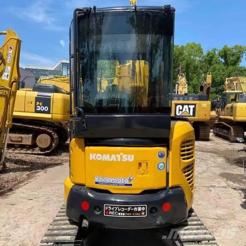 Komatsu PC 30 Mini pelle < 7t
