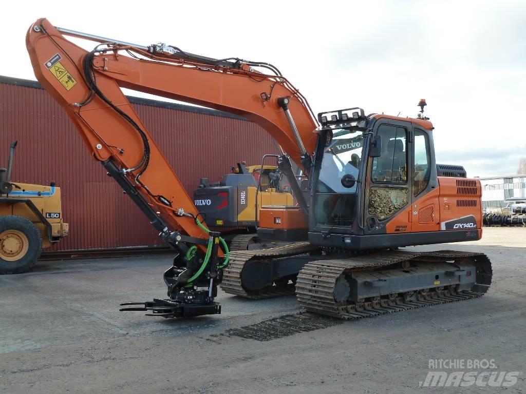 Doosan DX140LC-5 Pelle sur chenilles