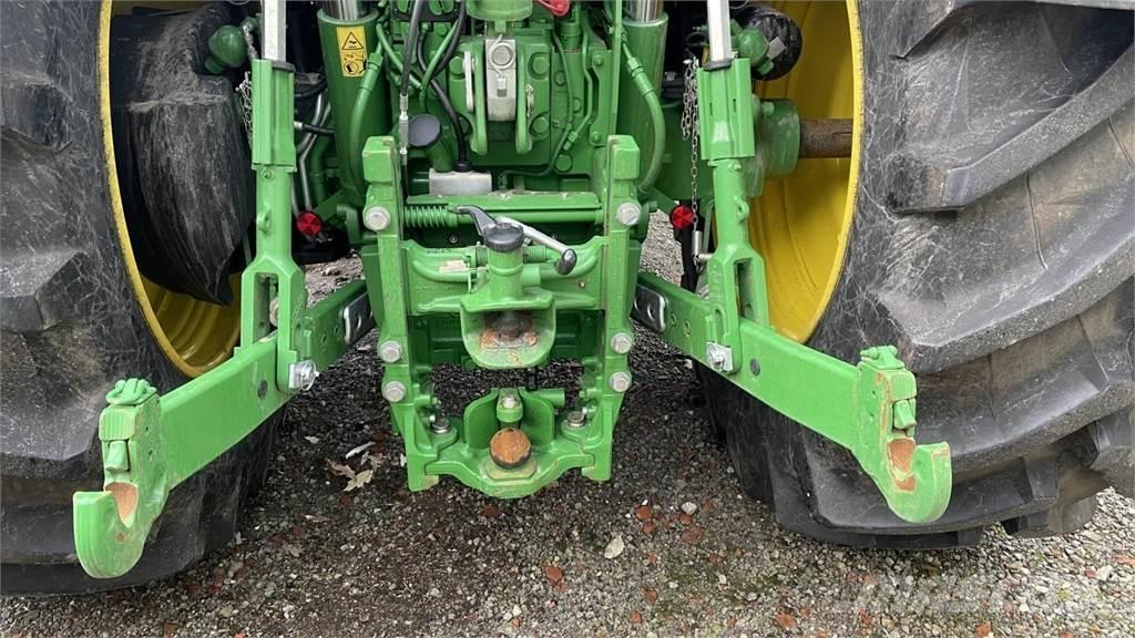 John Deere 6R215 Tracteur