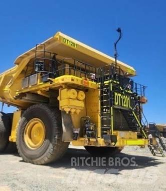 Komatsu 830 E-5 Tombereau articulé