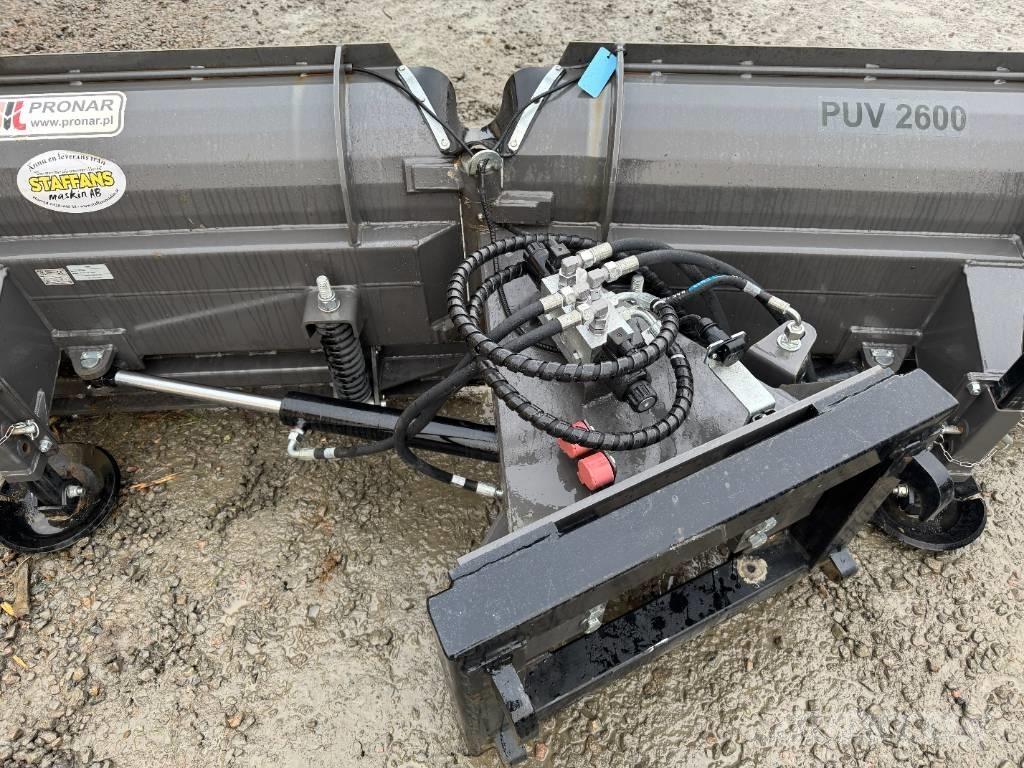 Pronar PUV 2600 Chasse neige