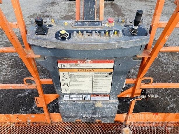 JLG 860 SJ Nacelles télescopiques
