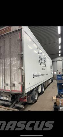 VAK V 4-40 Remorque frigorifique