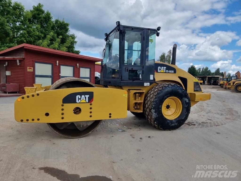 CAT CS 683 E Rouleaux monocylindre