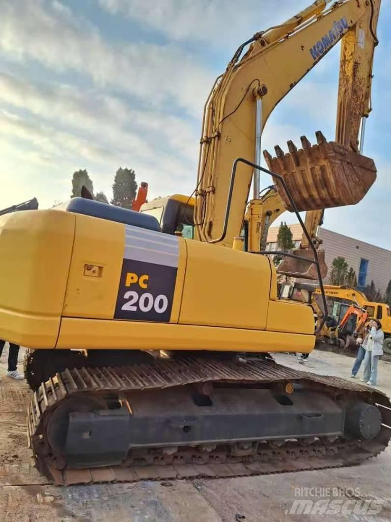 Komatsu PC 200-7 Pelle sur chenilles