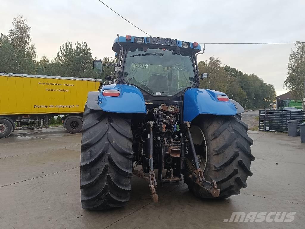 New Holland T 7050 Tracteur