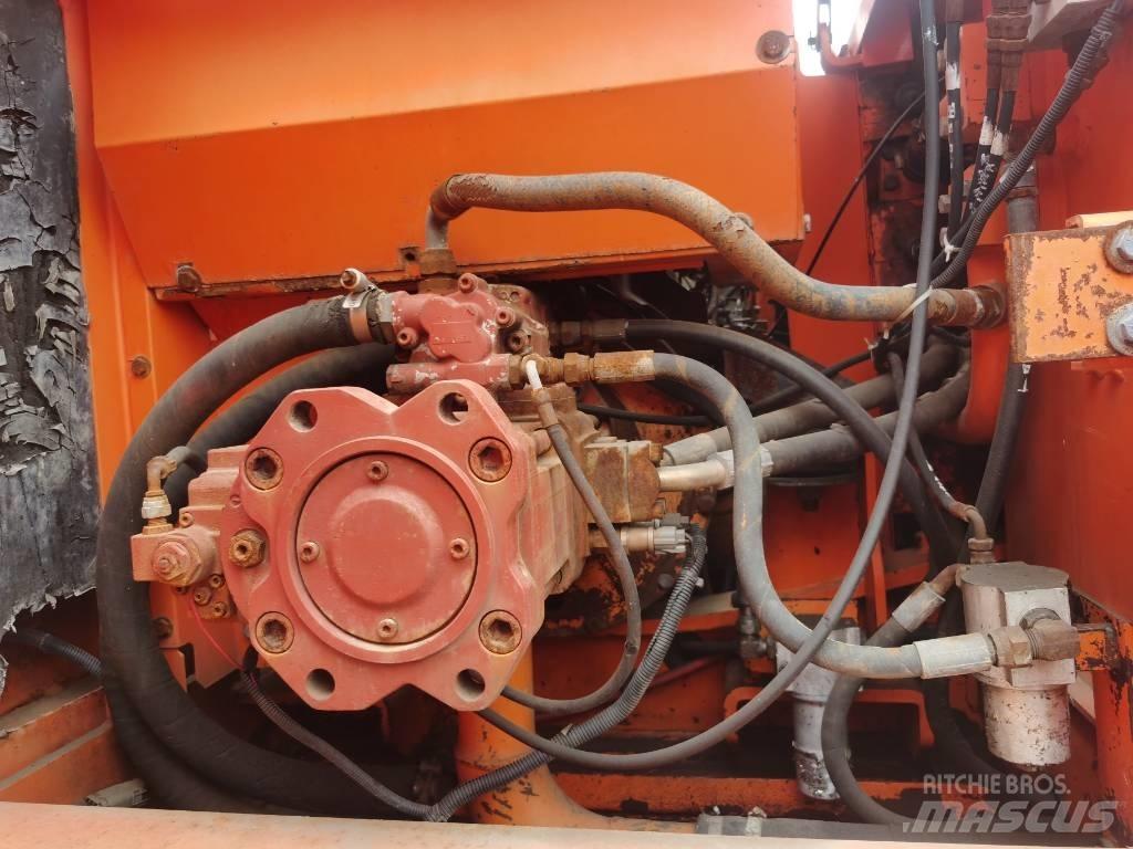 Doosan DH 210 W-7 Pelle sur pneus
