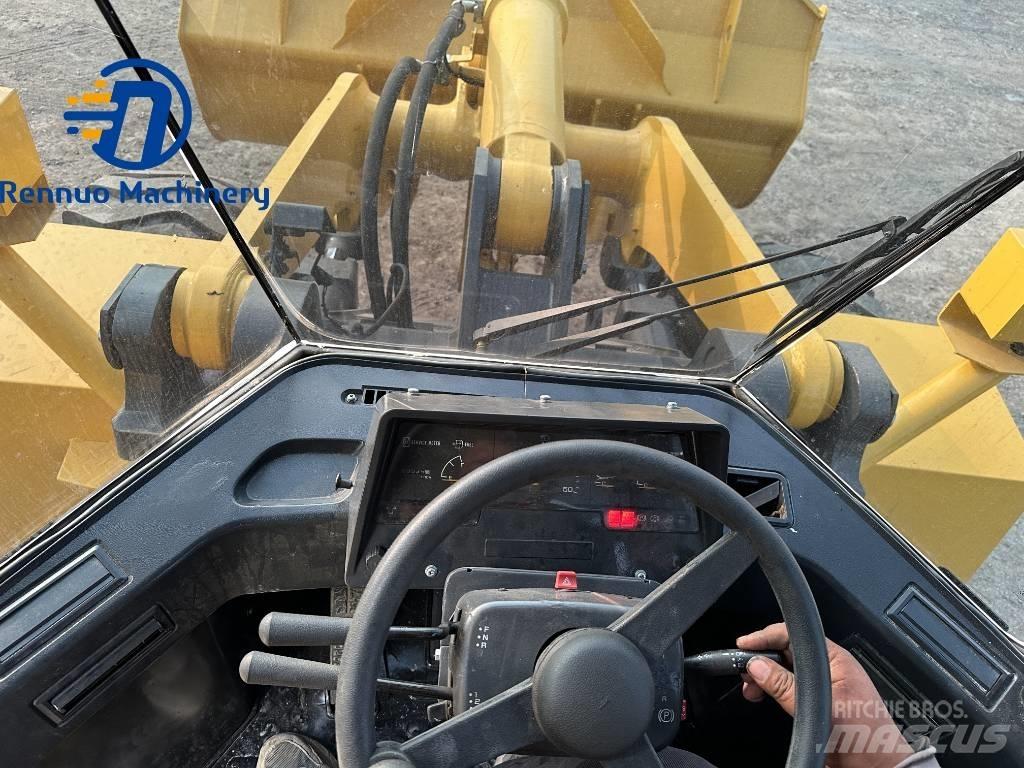 Komatsu WA380 Chargeuse sur pneus