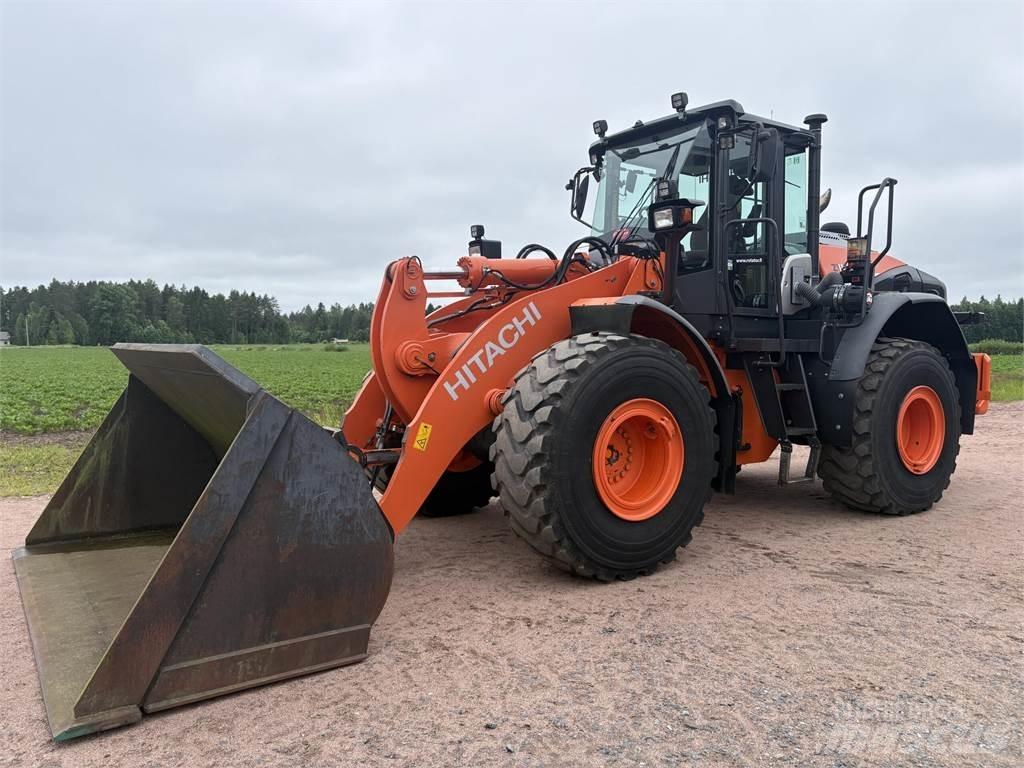 Hitachi ZW 220-6 Chargeuse sur pneus