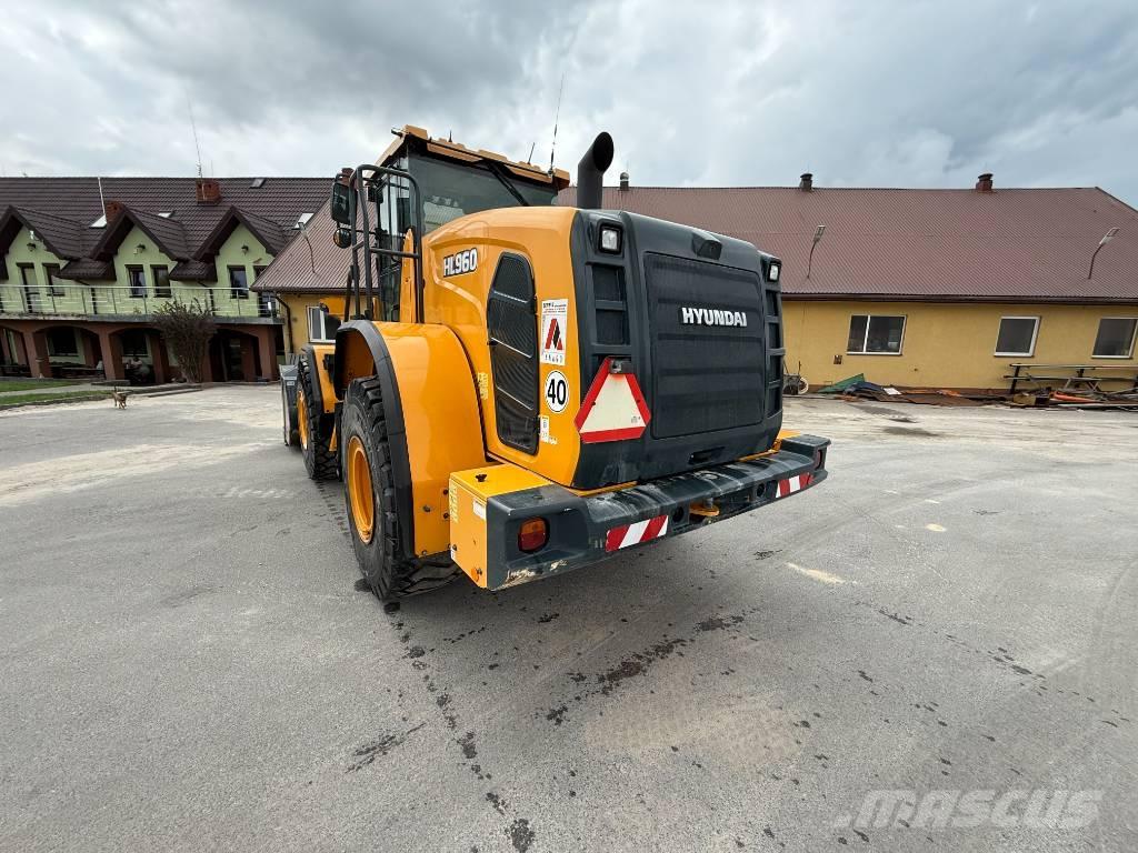 Hyundai HL 960 Chargeuse sur pneus