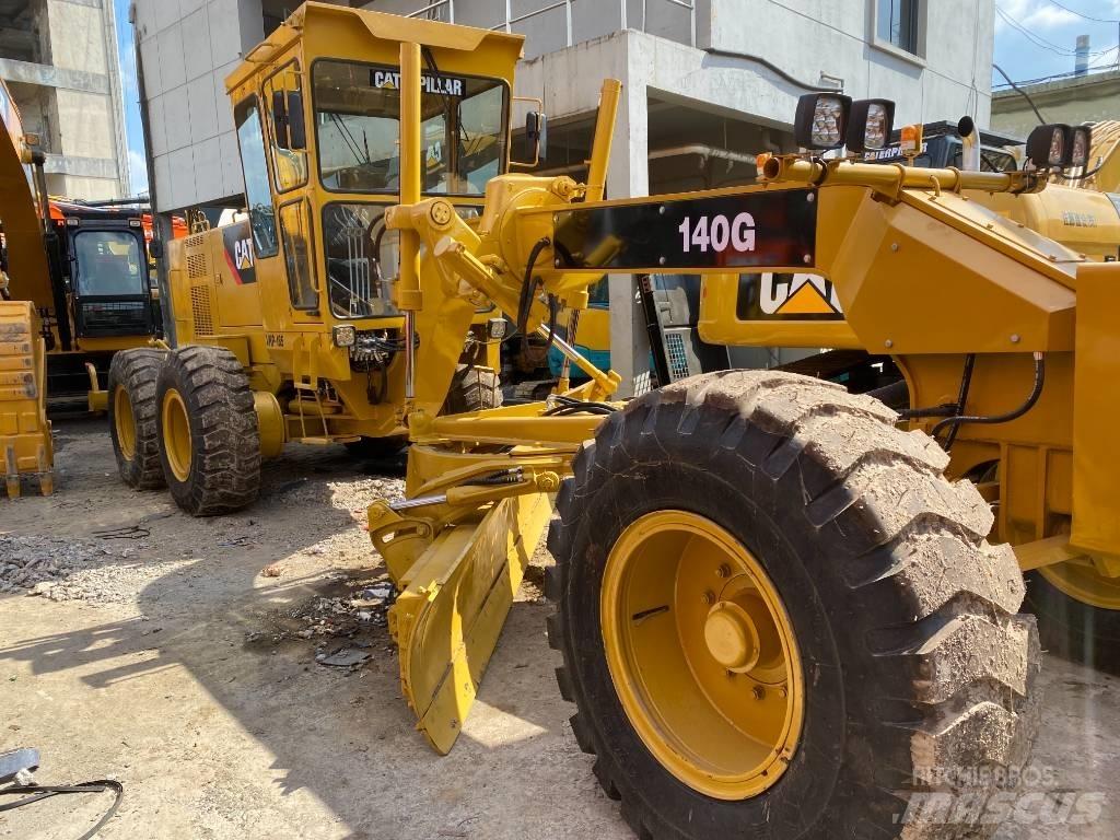 CAT 140 G Niveleuse