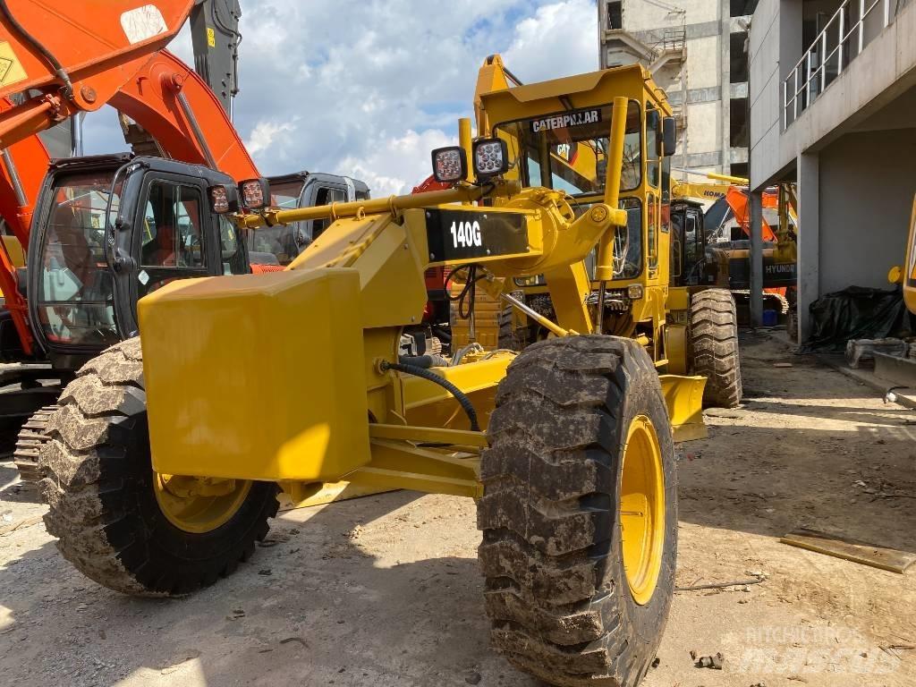 CAT 140 G Niveleuse