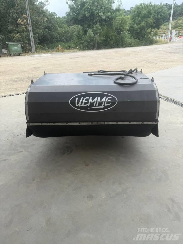  UEMME Manta 1550 HD Balayeuse / Autolaveuse