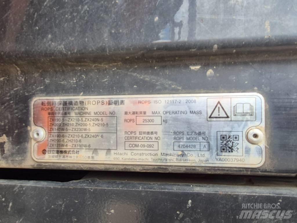 Hitachi ZX 170 W-6 Pelle sur pneus